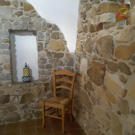 Terre Di Himera Фермерский дом *