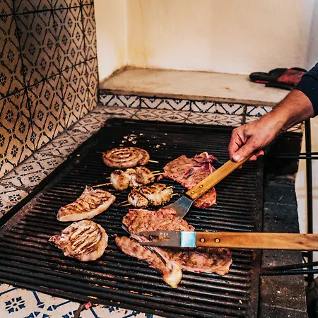 Terre Di Himera Фермерский дом Буонфорнелло