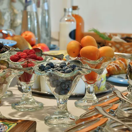 Terre Di Himera Фермерский дом *